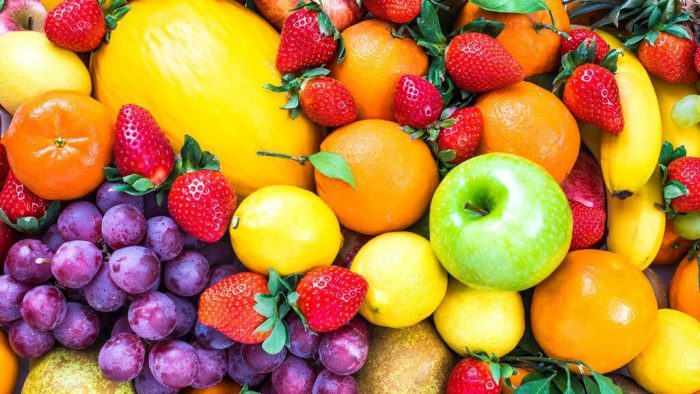 Tiêu thụ trái cây và rau quả đủ loại màu sắc