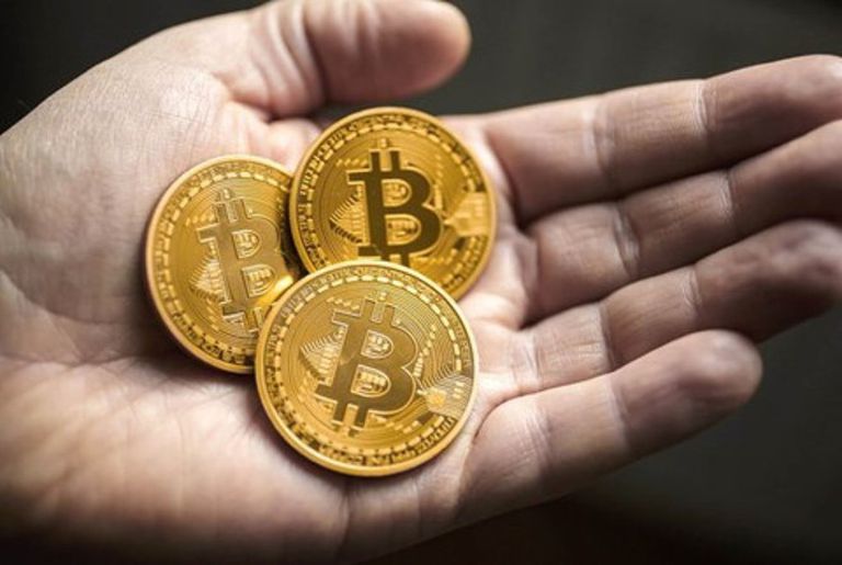 Bitcoin tăng giá mạnh mẽ