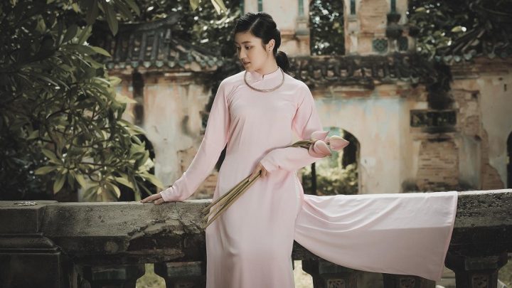 Những mẫu áo dài tết Việt Nam ấn tượng nhất năm 2021