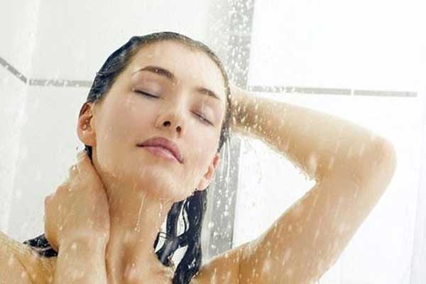 Thời điểm tắm sẽ có ảnh hưởng như thế nào đến sức khỏe?